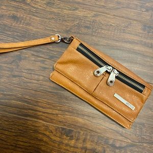 Kenneth Cole wristlet